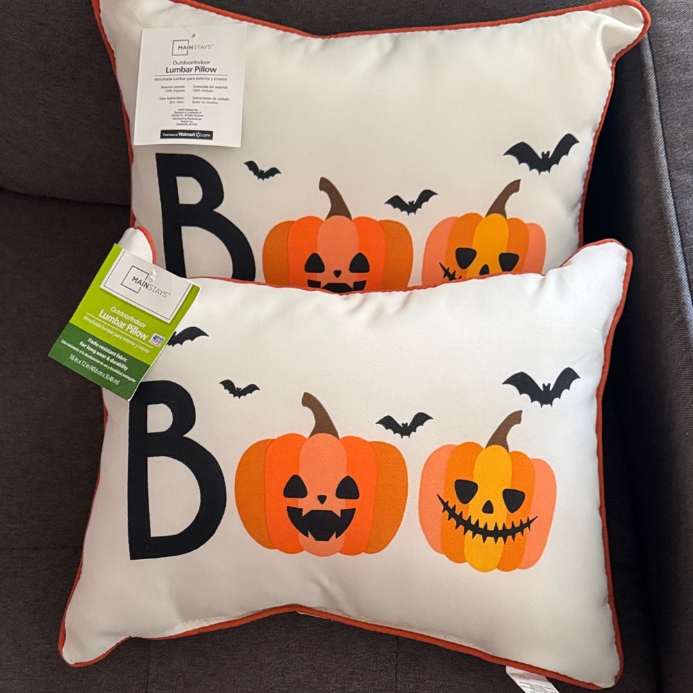 NWT Halloween Boo Lumbar Pillow Set